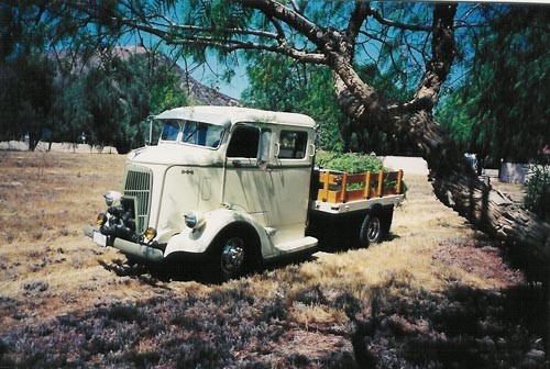 The cab will be restored & repainted in the future (we've been saying that for a few years now)...
