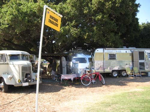Vintage trailers
under the Oaks