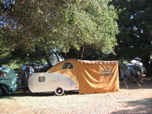 
1950 Campmaster
[Kampmaster]
Sacramento, CA 