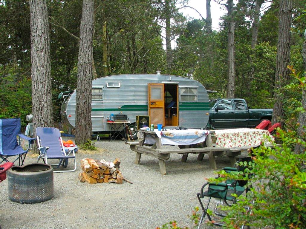 1954 Traveleze ES21
Dan & Sue Cutright
Napa, California