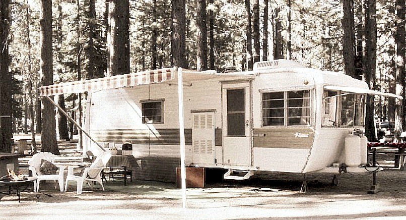 1965 Kencraft
Clark & Sherry Weiss
Elk Grove, Caifornia