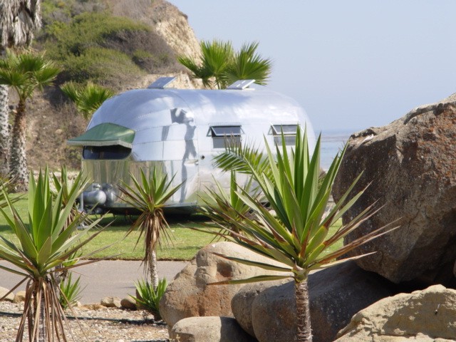 1948 Airstream Trailwind
Doug & Esther Hall
Victorville, California