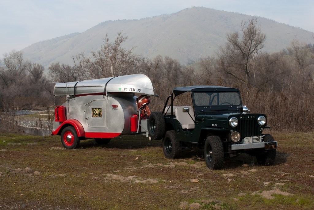 
1947 Kenskill Teardrop
Model 10 #223
[1953 Willys Jeep
Model CJ3B tow]
Larry &amp; Pam Shank
Sanger, California 