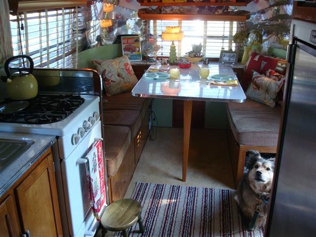 1952 Airstream Cruiser
Cornett