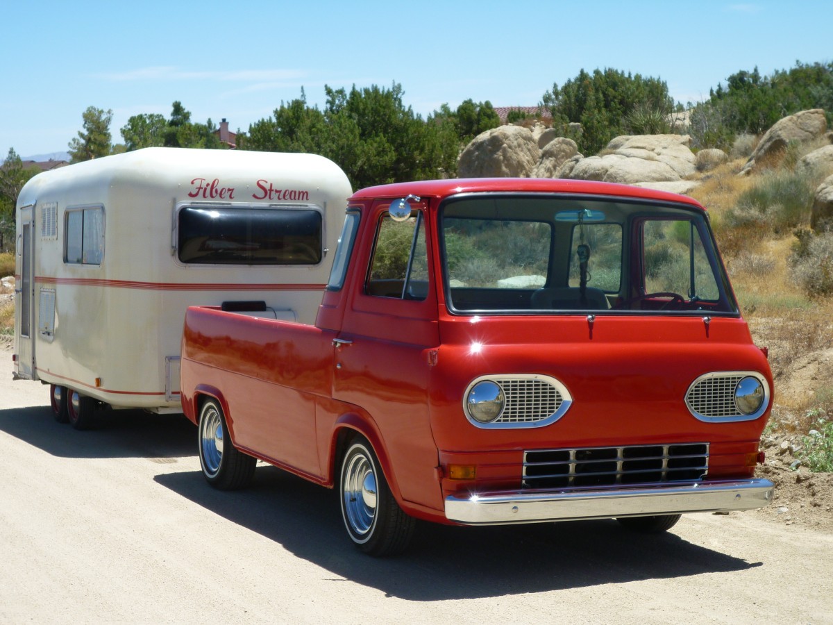 
1978 Fiber Stream
[1962 Ford 
Econoline 
Pick Up]
Larrie &amp; Lynn Follstad
Yucca Valley, California  