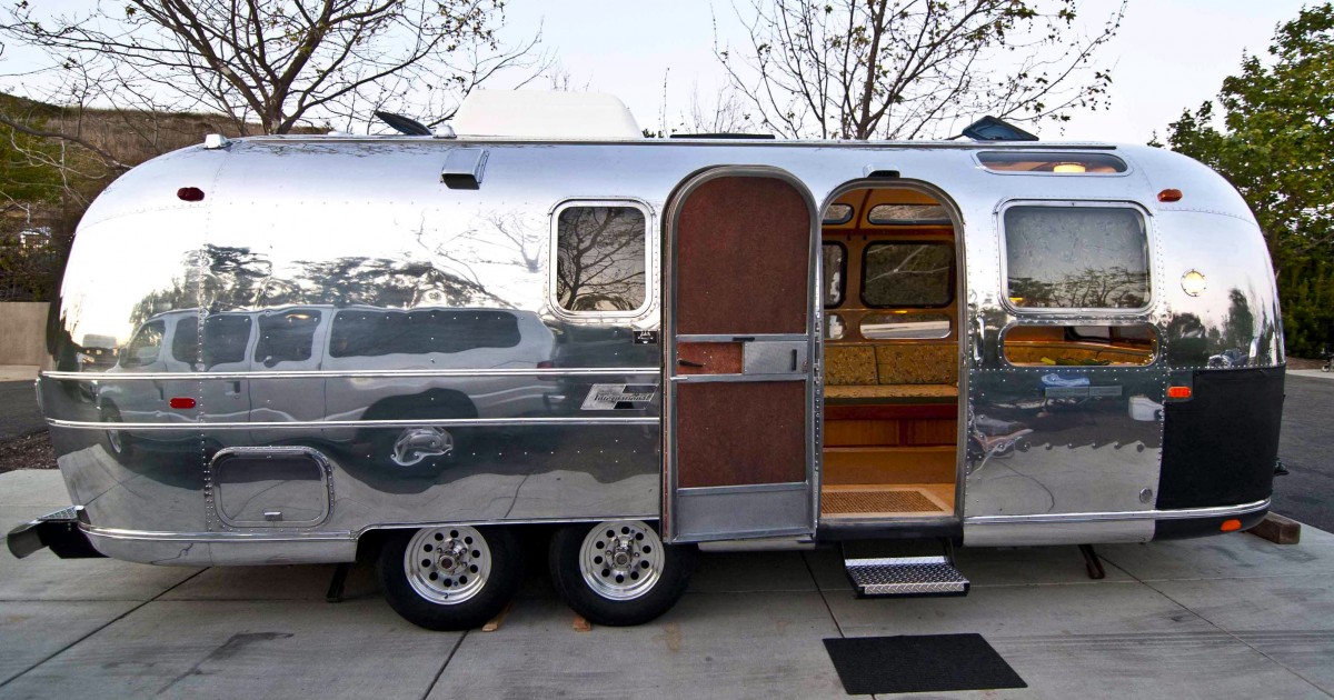 1970 Airstream
Land Yacht Caravanner International
Mike Mcfadden
Ventura, California
